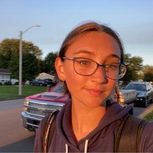 Meet your Posher, Cece